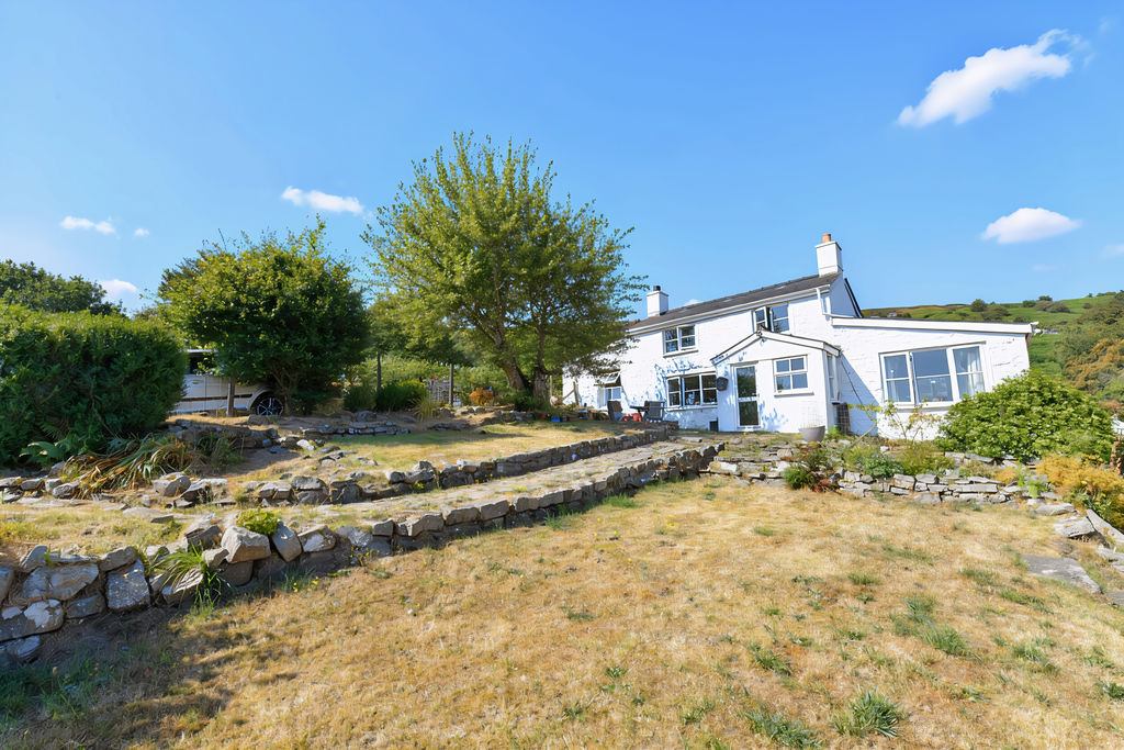 Front Elevation- click for photo gallery